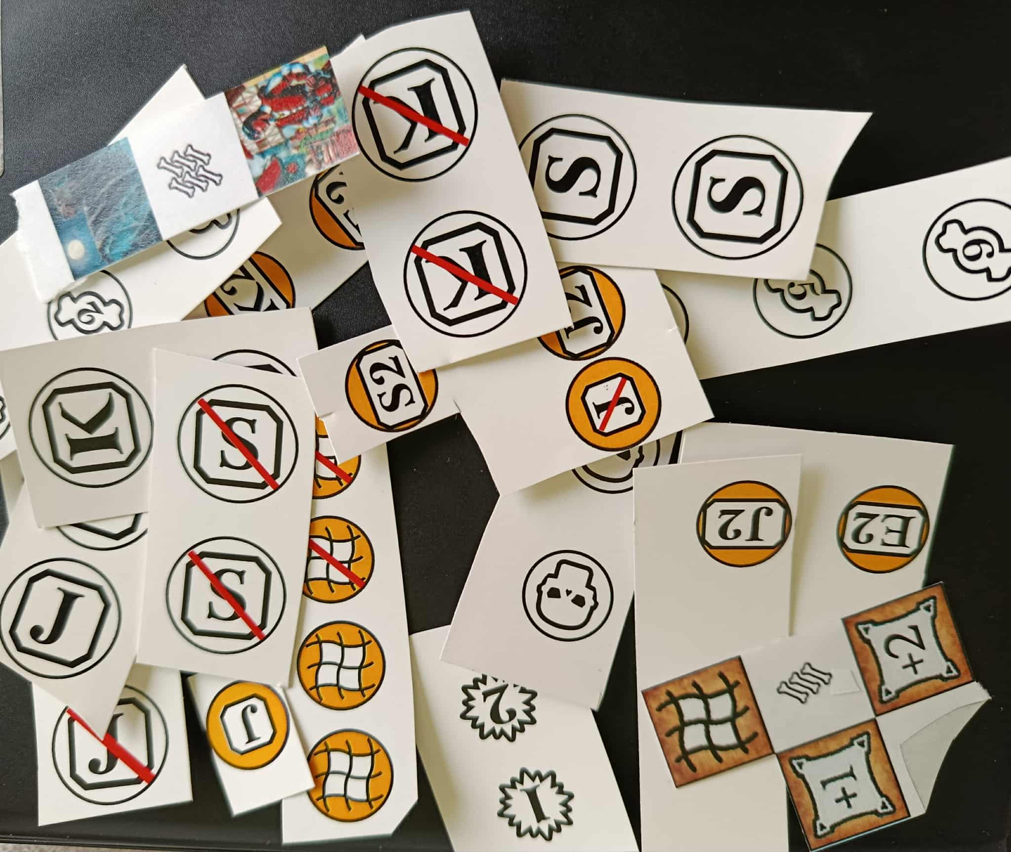 Felhelyezésre váró matricák