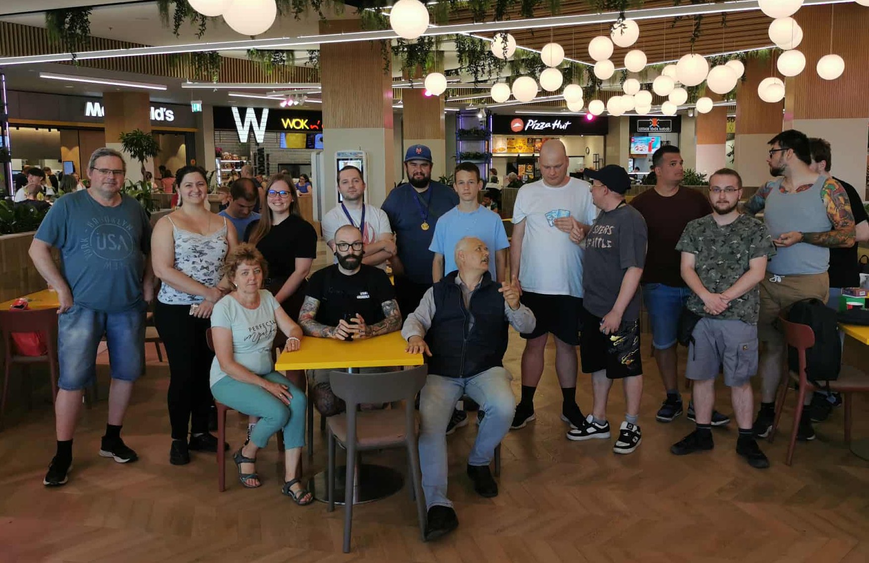 Kökis csoportkép verseny után